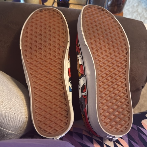 Vans DISNEY  Brand New never worn 
Size 9 / 10.5 With box (not in good shape) - Picture 6 of 10